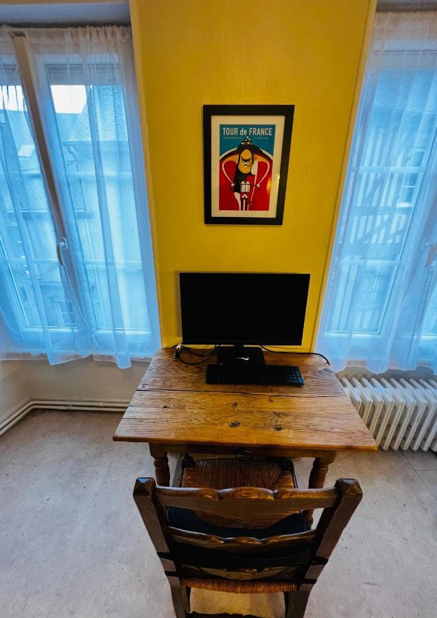 A La Maison - Hebergement De Luxe Донфрон Экстерьер фото